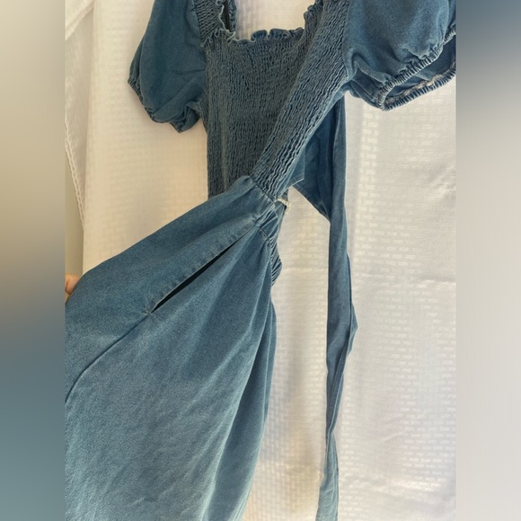 Denim dress with tie back, Mittoshop brand, nwt - Picture 4 of 14